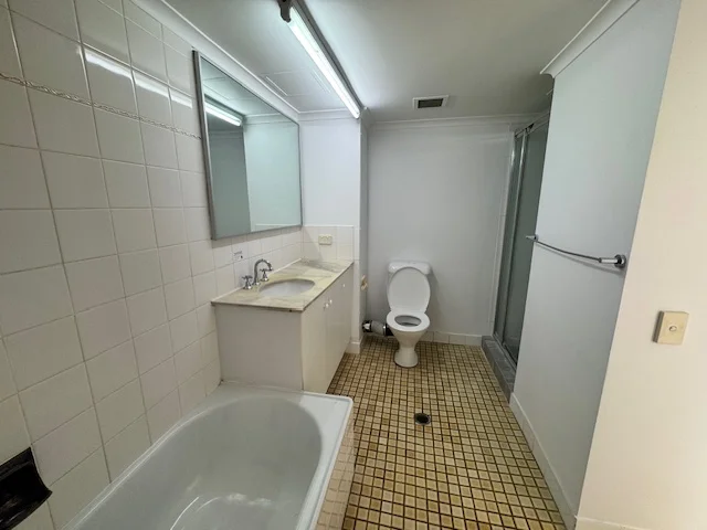 Additional image 7 of 17/2940 Gold Coast Highway, Surfers Paradise QLD 4217