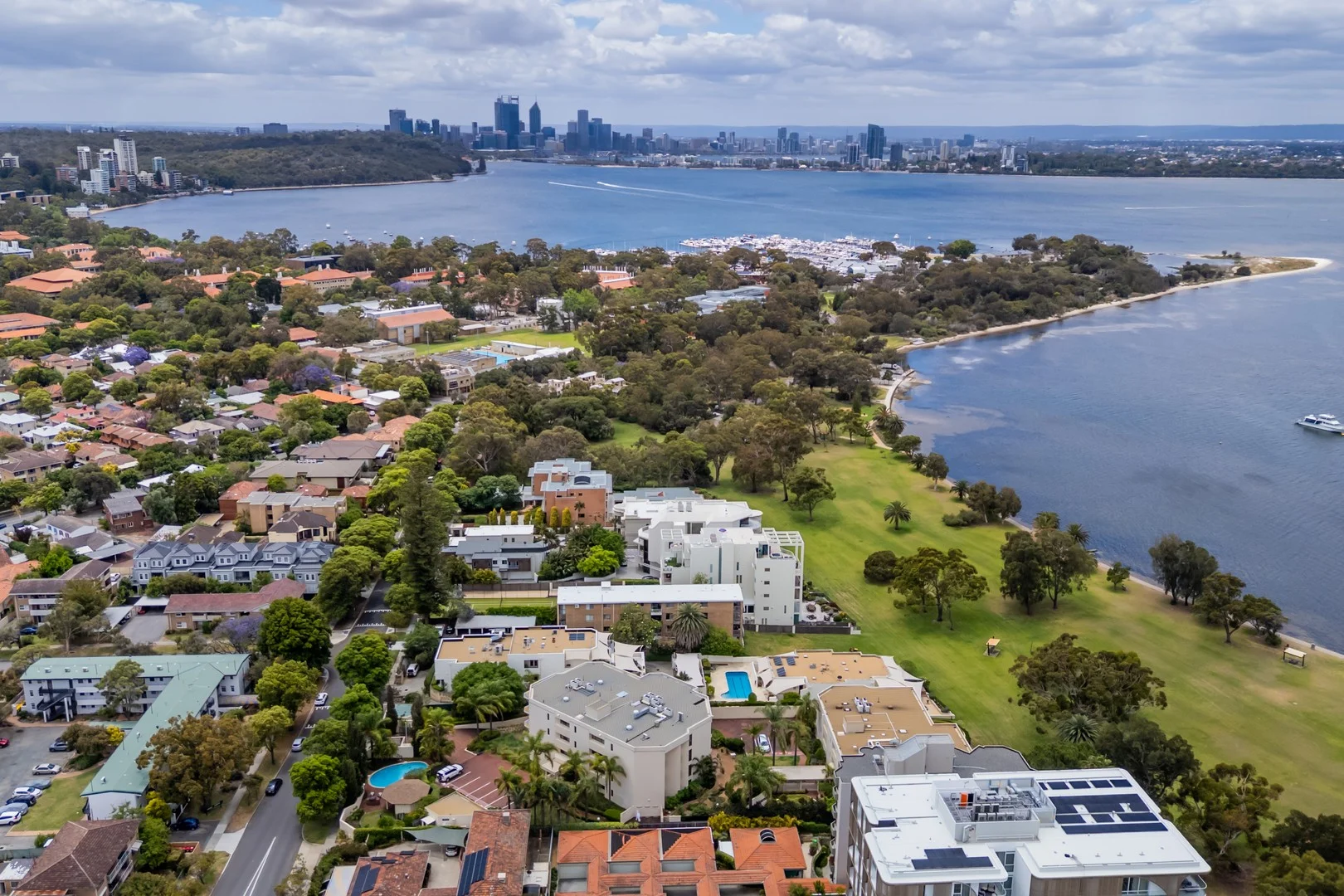 1/31 Caporn Street, Crawley WA 6009