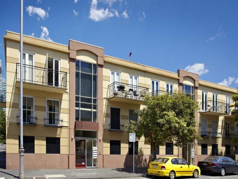 2 bedrooms Apartment / Unit / Flat in 1/3 Miles Street SOUTHBANK VIC, 3006