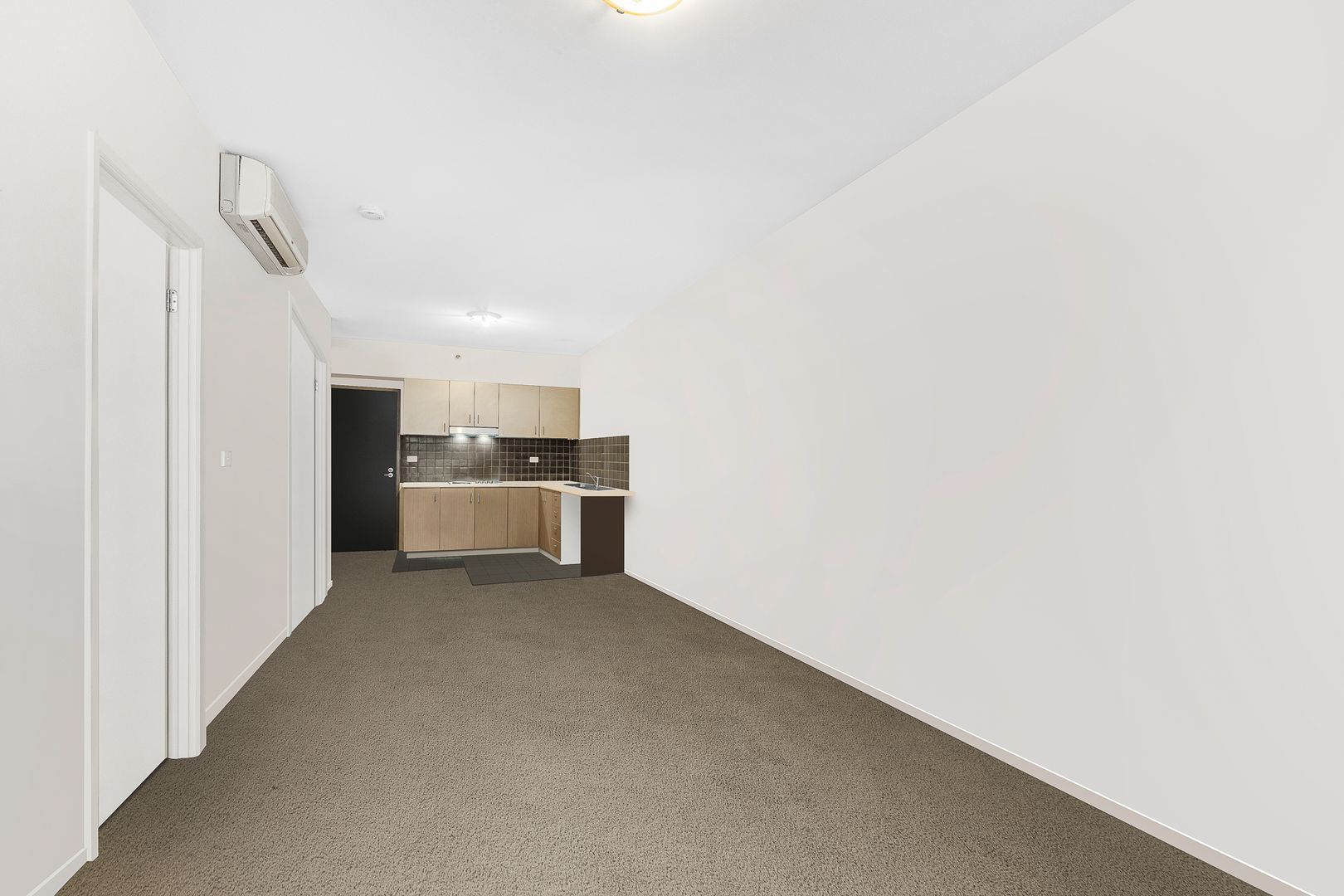 2 bedrooms Apartment / Unit / Flat in 603/39 Lonsdale Street MELBOURNE VIC, 3000