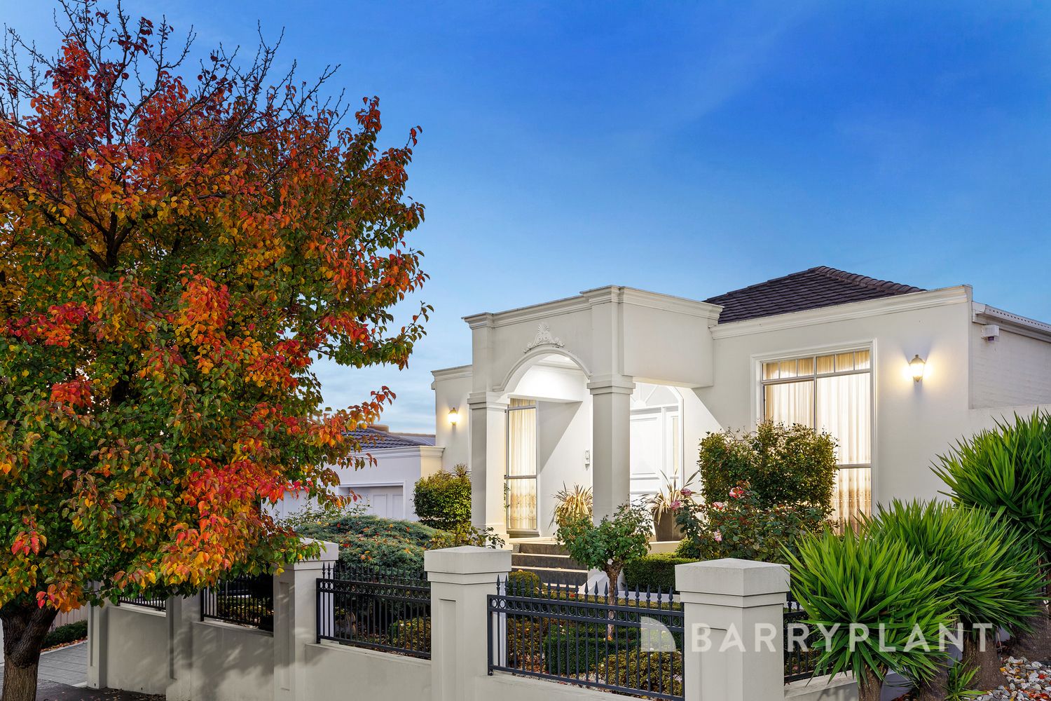 28 Viewgrand Way, Greensborough VIC 3088, Image 0