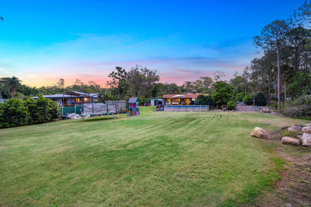 22 Connemara Road, Gaven QLD 4211, Image 2