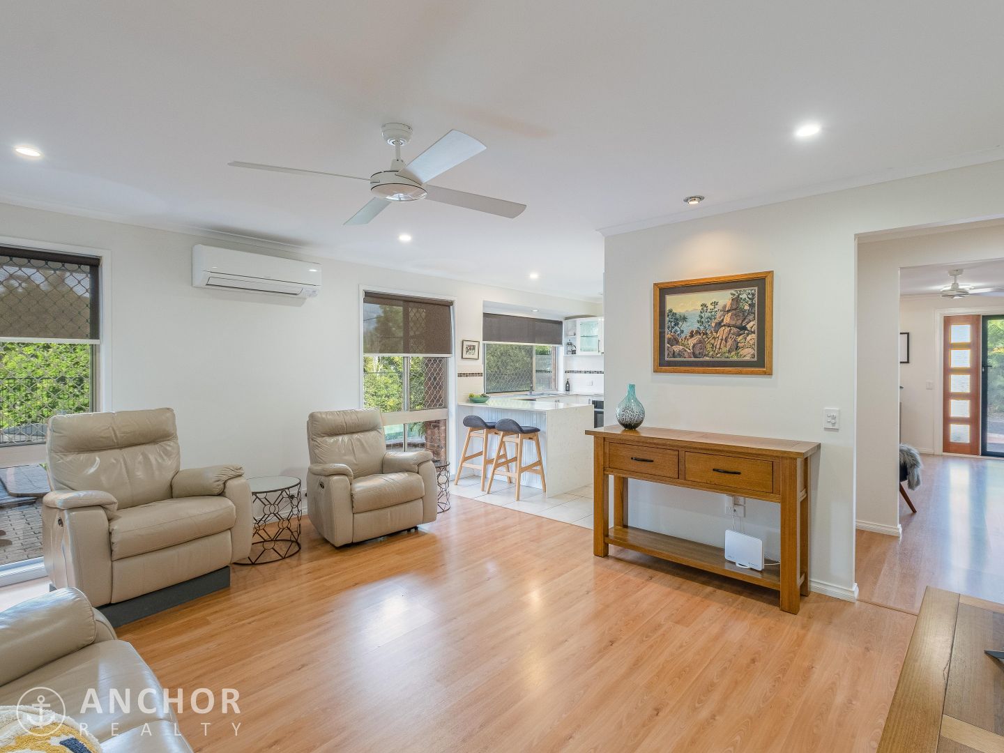 12 Luckona Court, Southside QLD 4570, Image 2