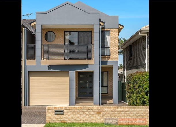 3A Eileen Street, Picnic Point NSW 2213