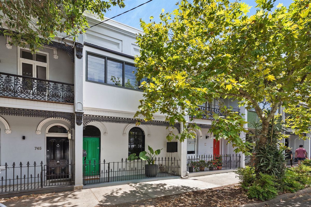 4 bedrooms Terrace in 743 Bourke Street REDFERN NSW, 2016