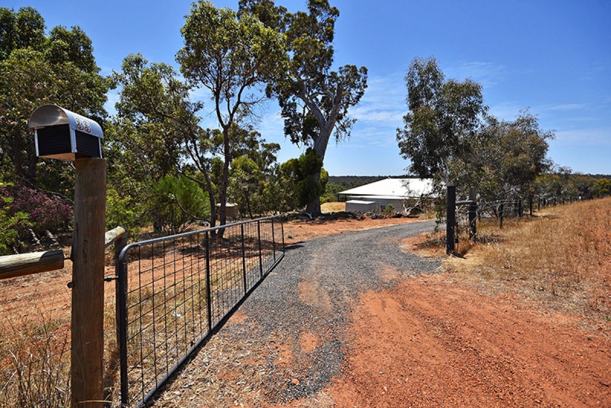 33 Wisteria Way, Chittering WA 6084, Image 2