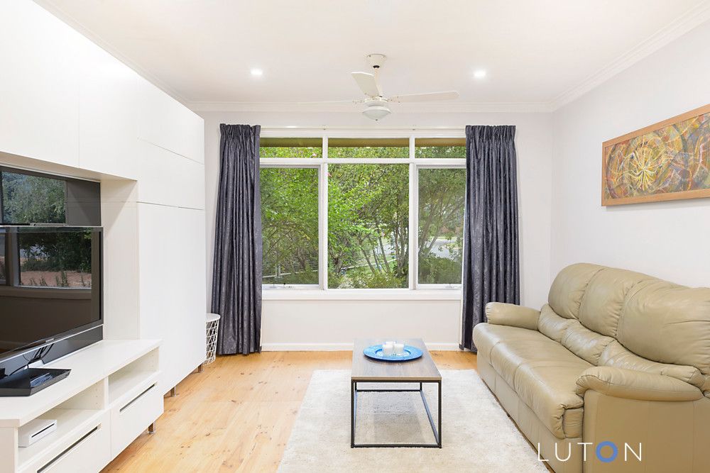 13 Stow Place, Watson ACT 2602, Image 2