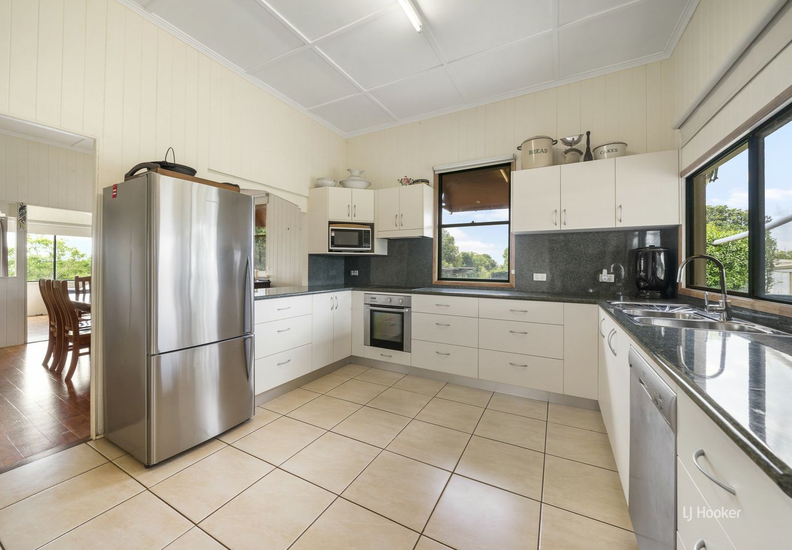 142 Greenhills Drive, Blackbutt QLD 4314, Image 2