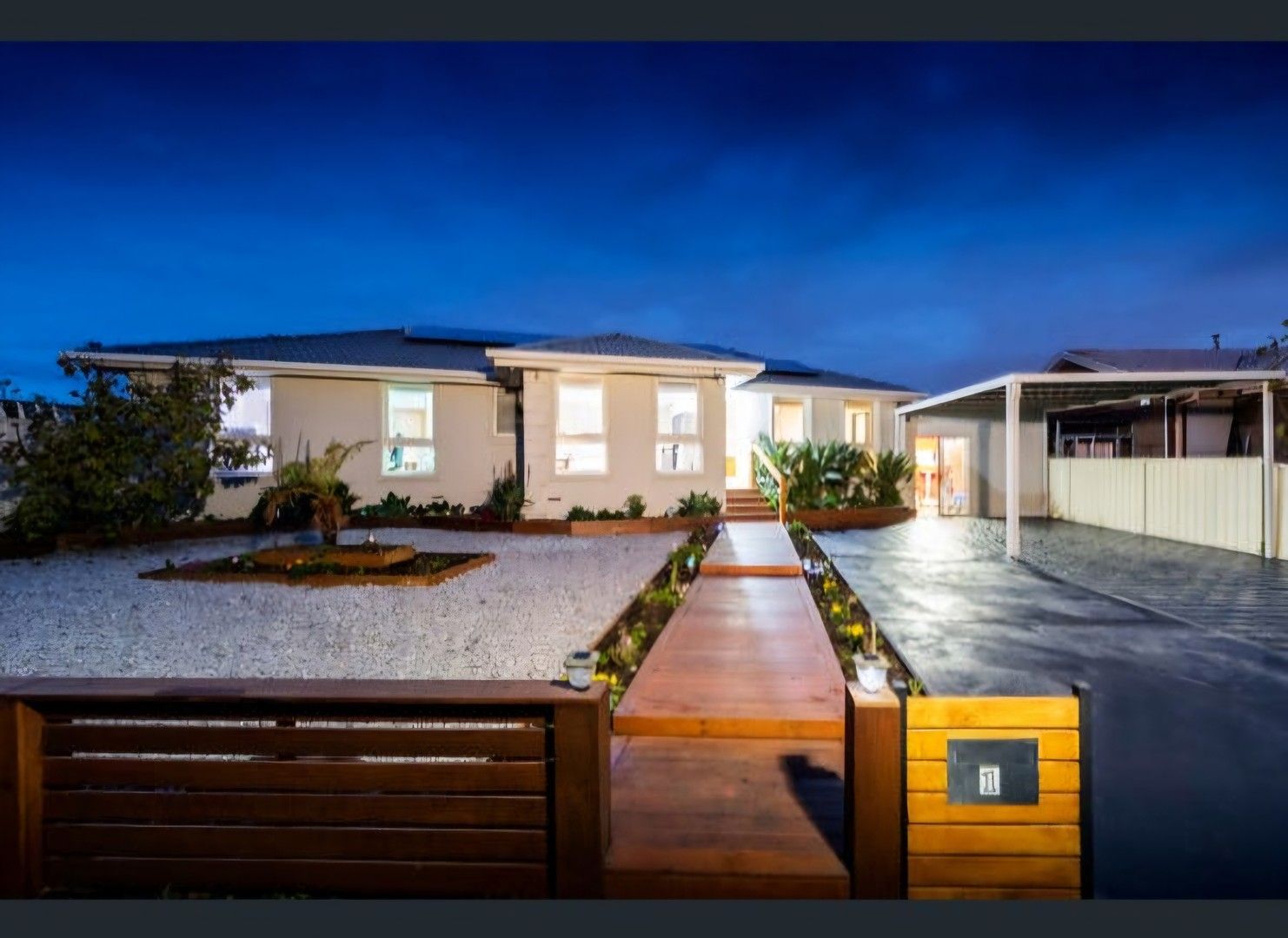 4 bedrooms House in 1 Michelle Cl THOMASTOWN VIC, 3074