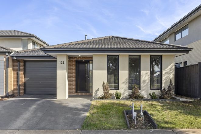 Picture of 128 Sovereign Drive, MOUNT DUNEED VIC 3217