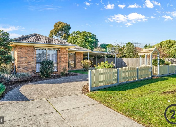 23 Strafford Avenue, Cranbourne VIC 3977