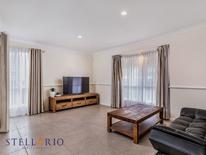 9 Rosella Court, Wishart QLD 4122, Image 2