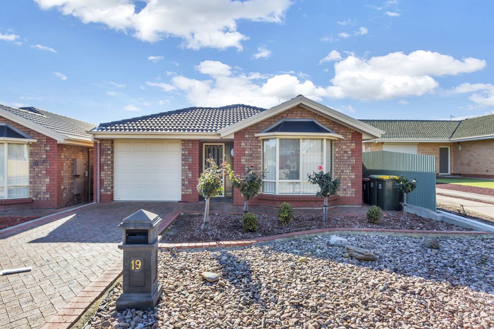 19 Dianne Street, Happy Valley SA 5159, Image 0