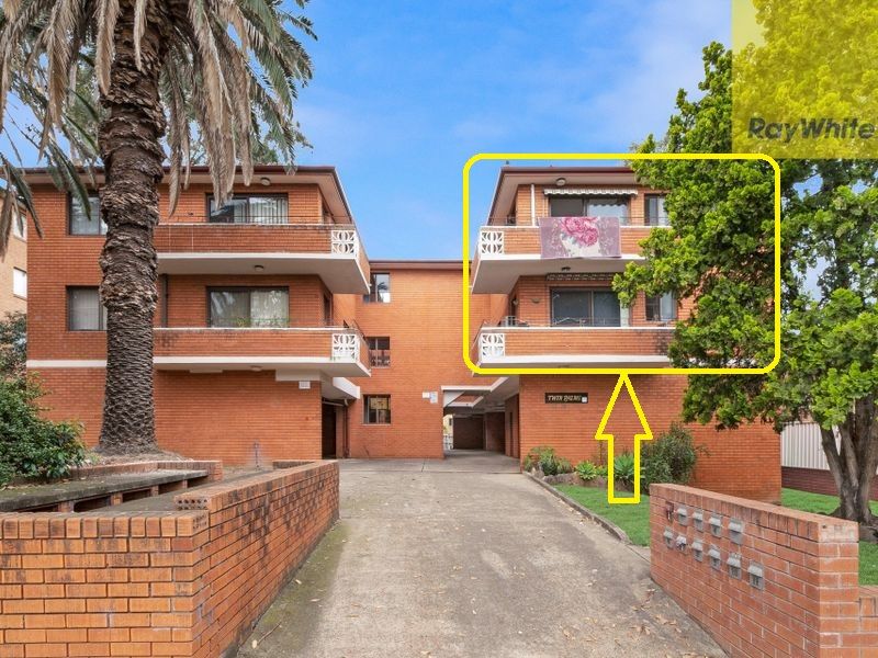 2 bedrooms Apartment / Unit / Flat in 1/17-19 Wigram Street HARRIS PARK NSW, 2150