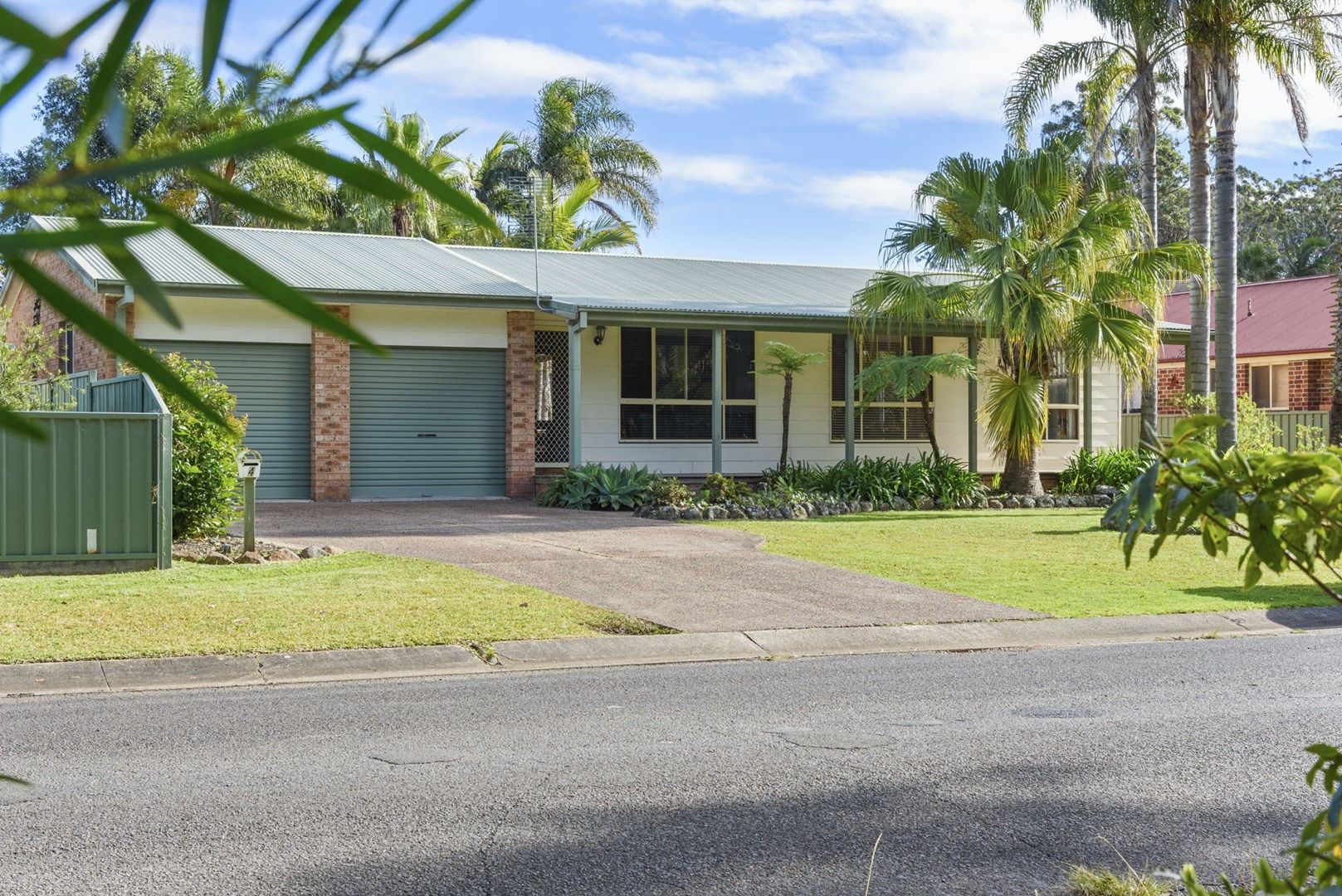 4 Aries Place, Narrawallee NSW 2539, Image 0