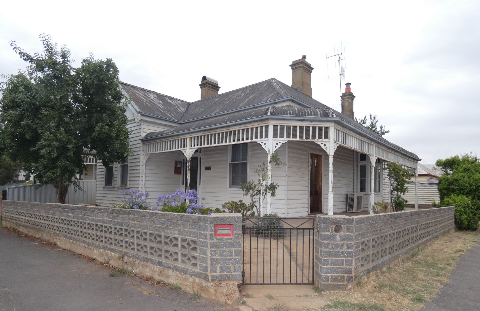 261 Barker Street, Castlemaine Property History & Address Research