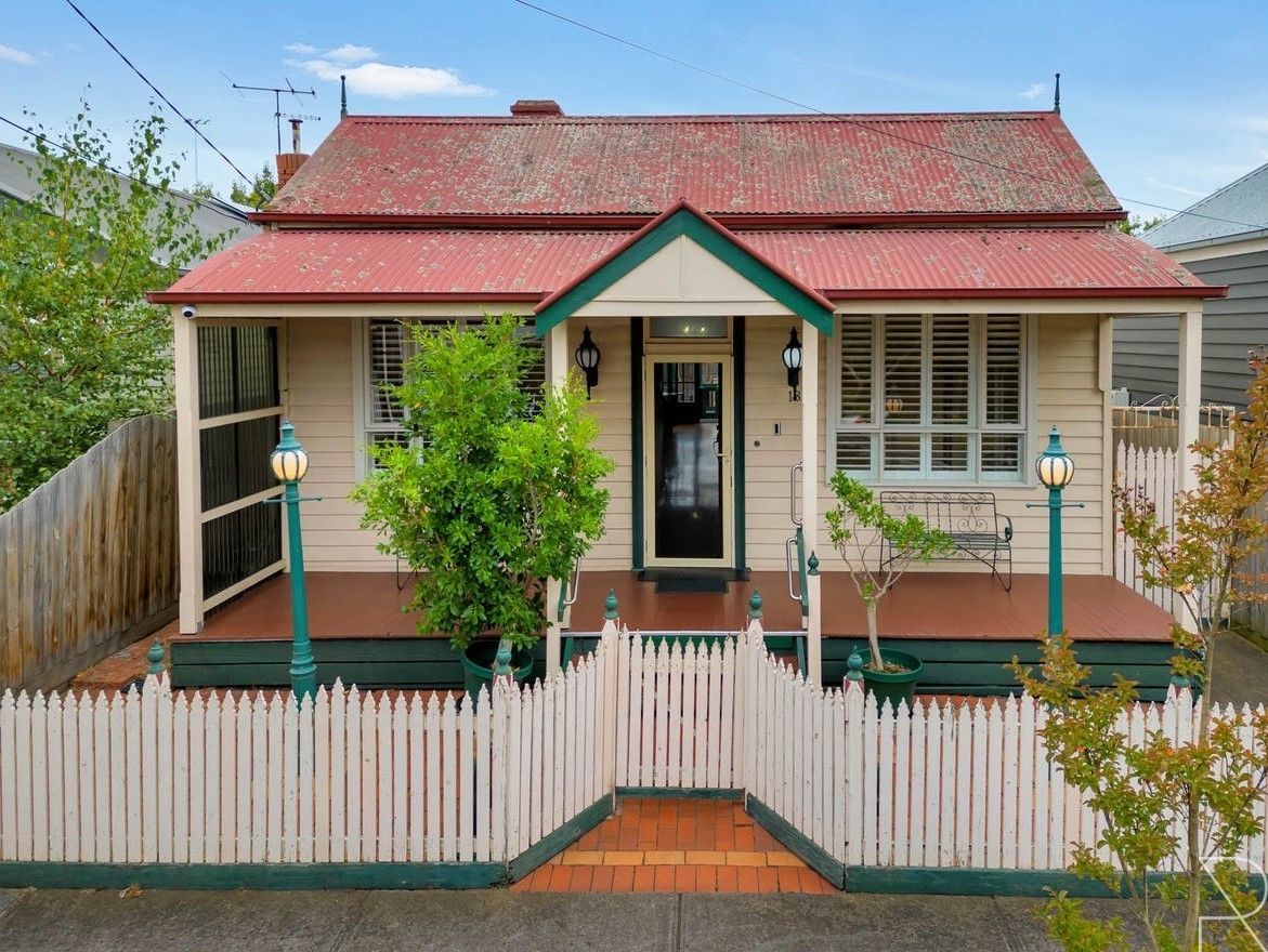House in 18 River Street, NEWPORT VIC, 3015