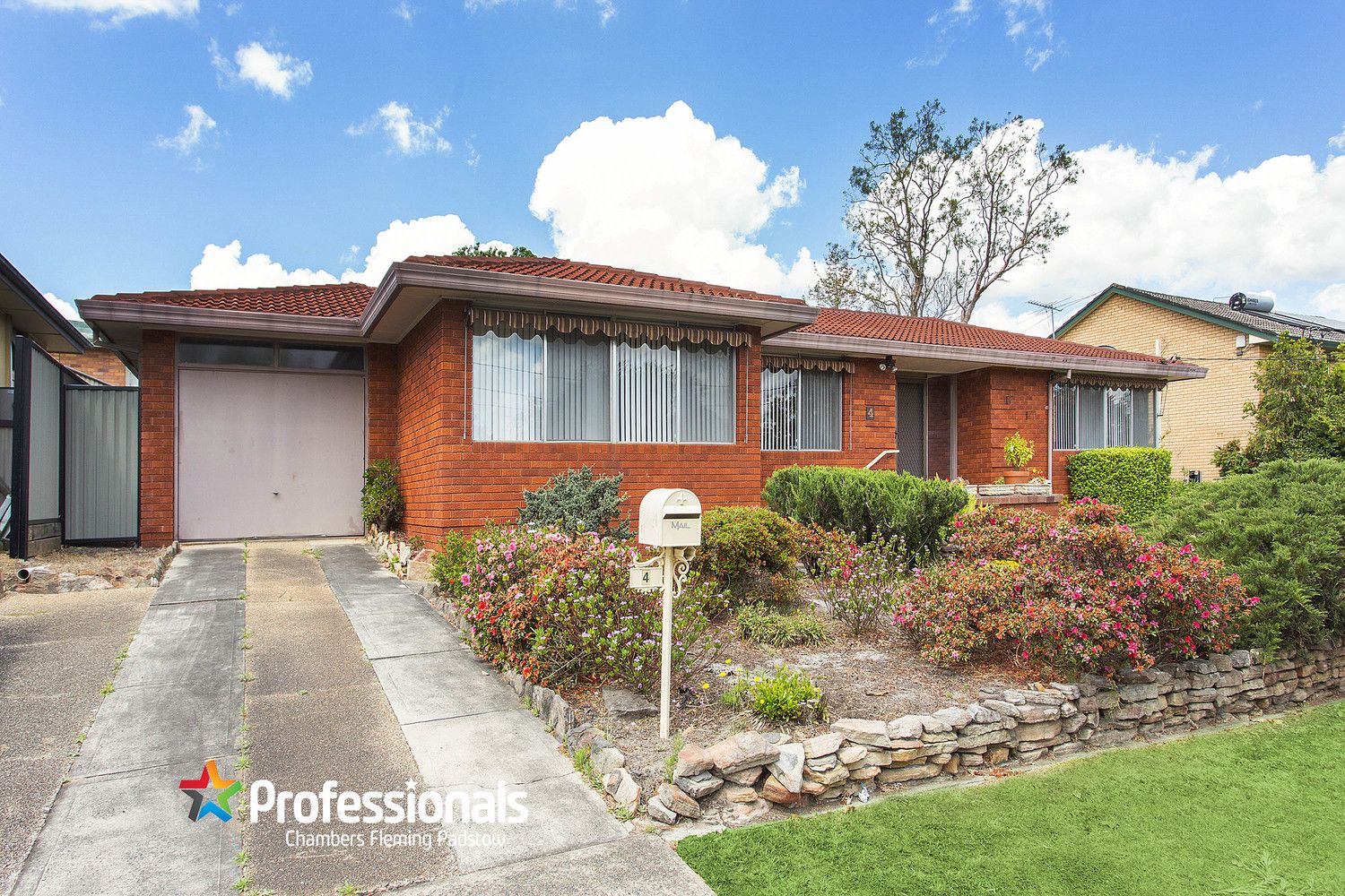 4 Burbank Avenue, East Hills NSW 2213, Image 0