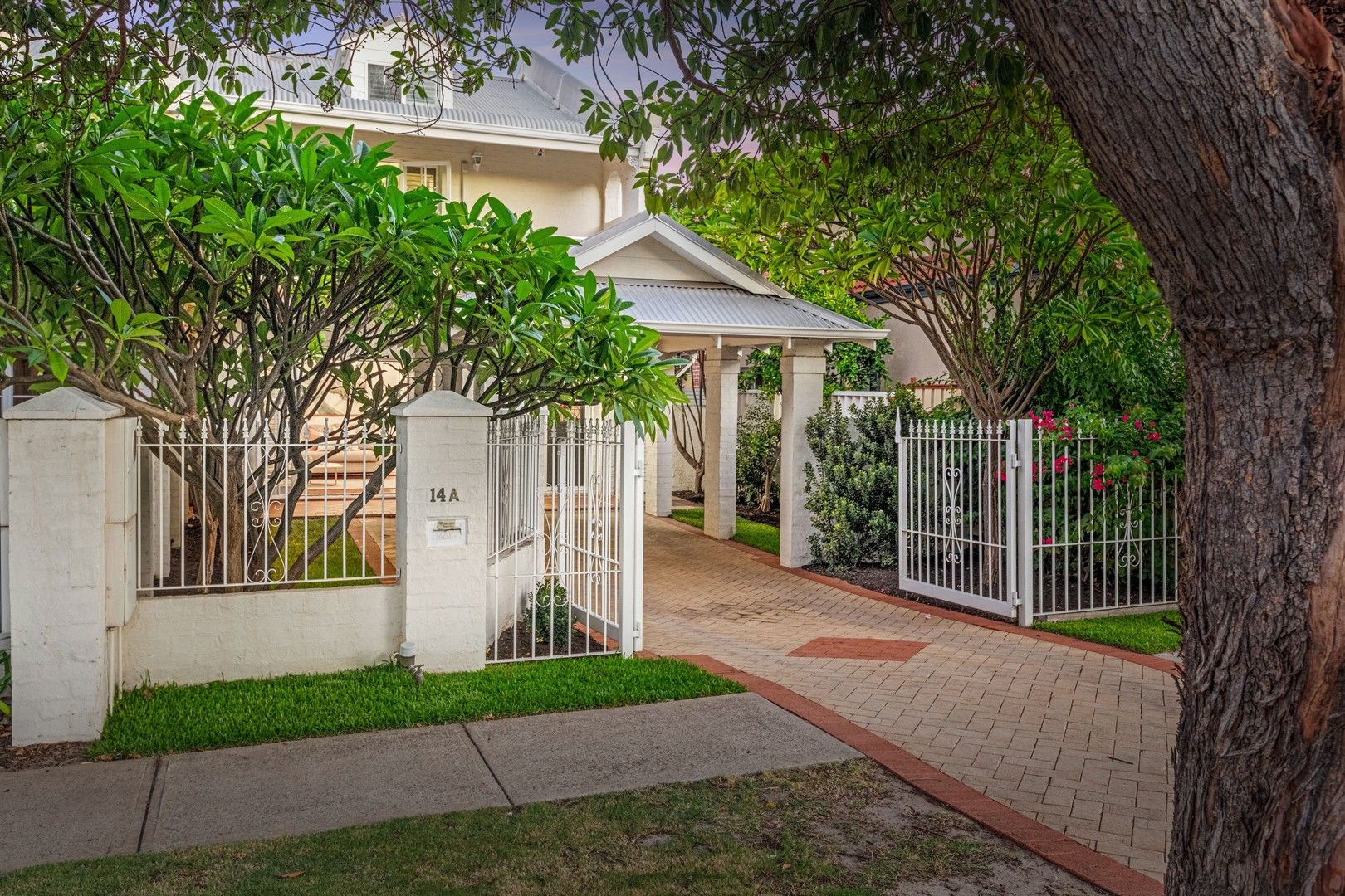 3 bedrooms Townhouse in 14A Arthur Street INGLEWOOD WA, 6052