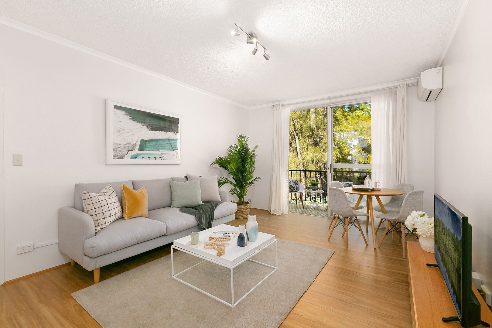 2 bedrooms Apartment / Unit / Flat in 14/4 Stokes Street LANE COVE NSW, 2066