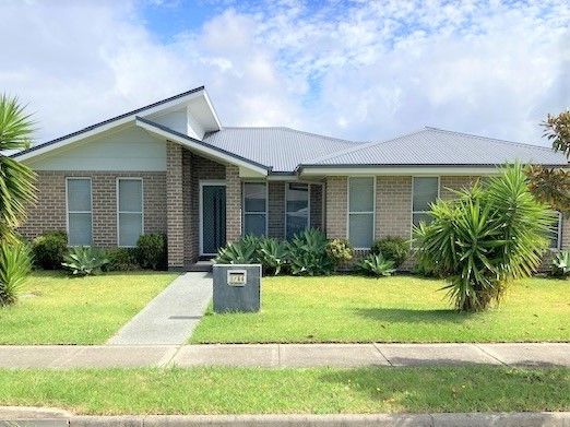 3 bedrooms Villa in 1/66 Bluehaven Drive OLD BAR NSW, 2430