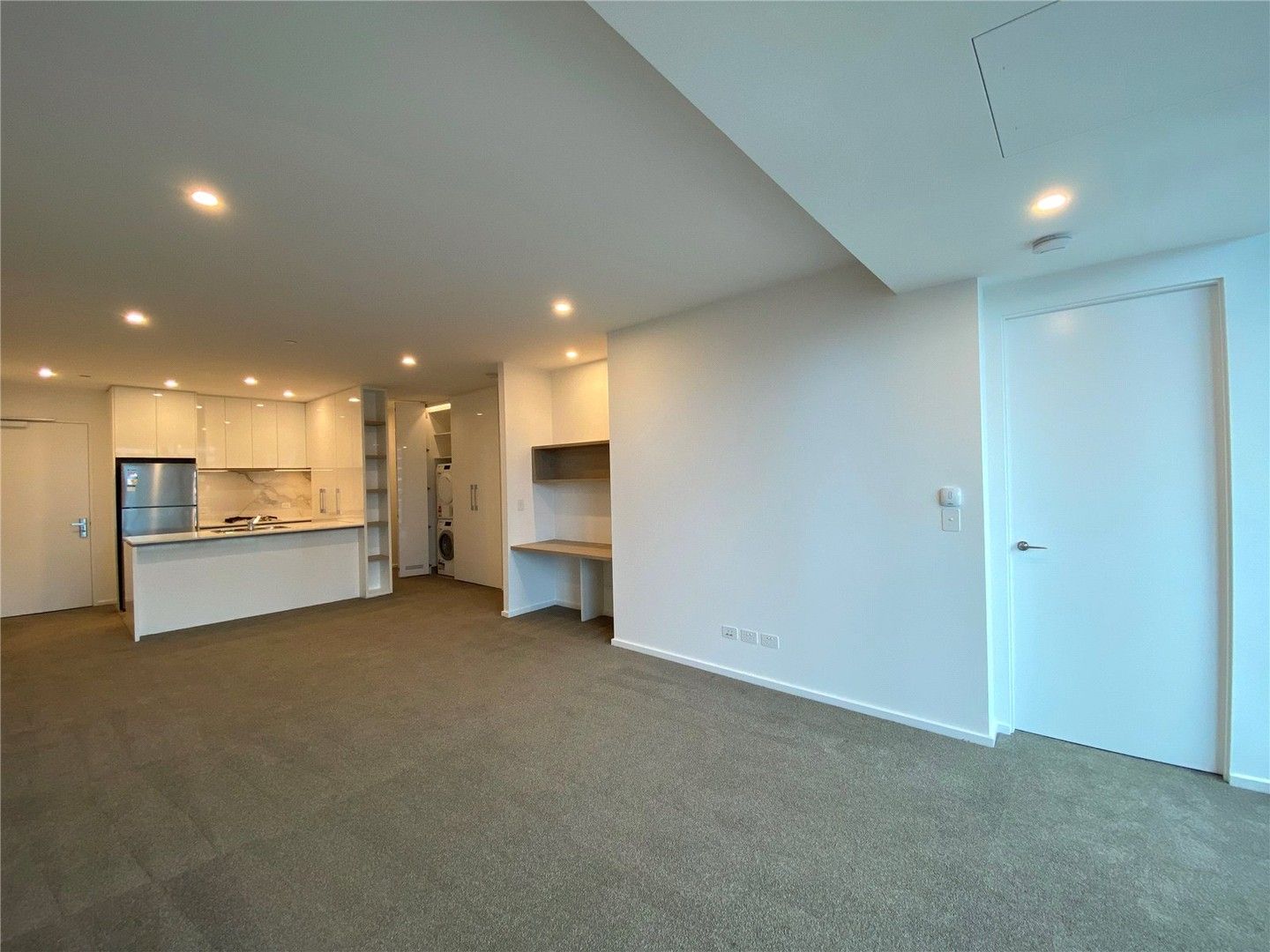 3 bedrooms Apartment / Unit / Flat in 2608/560 Lonsdale Street MELBOURNE VIC, 3000