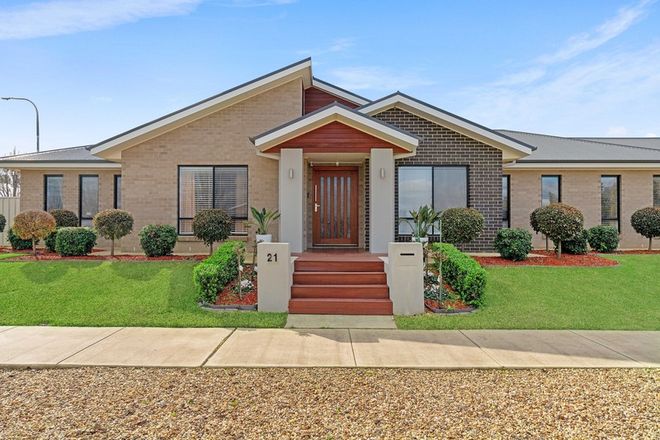 Picture of 21 Cunjegong Loop, GOBBAGOMBALIN NSW 2650