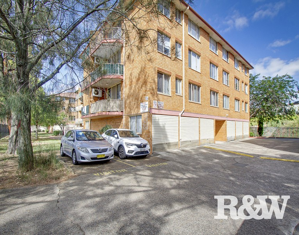 23/3 Riverpark Drive, Liverpool NSW 2170