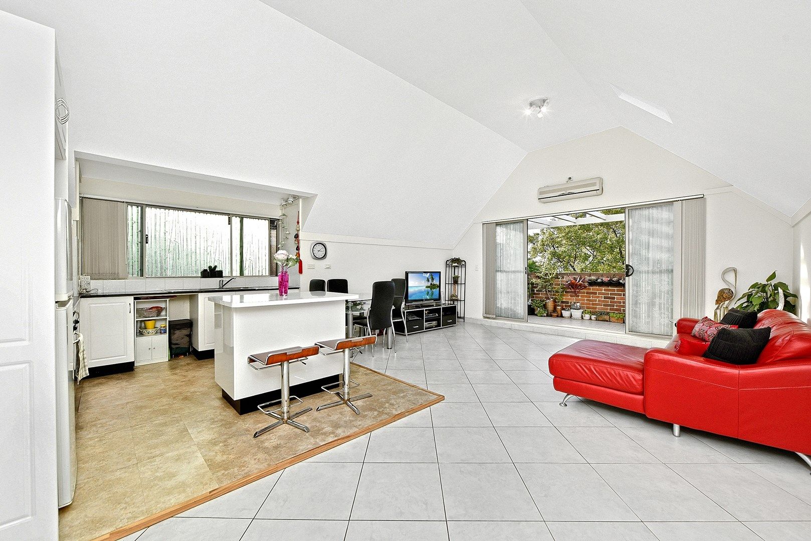 7/4 Burlington Road, Homebush NSW 2140, Image 1