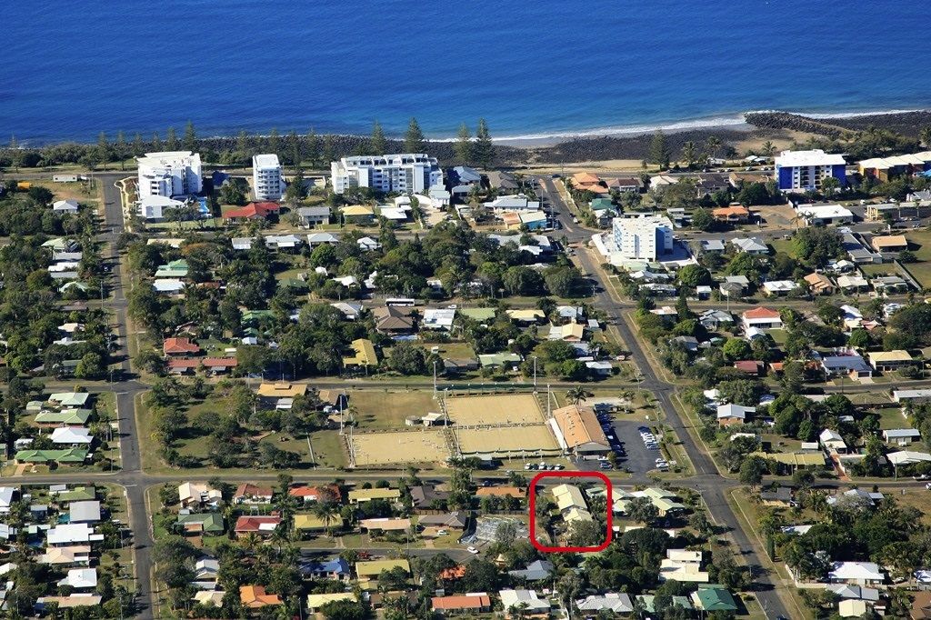 Unit 4/19 Grimwood Street, Bargara QLD 4670, Image 1