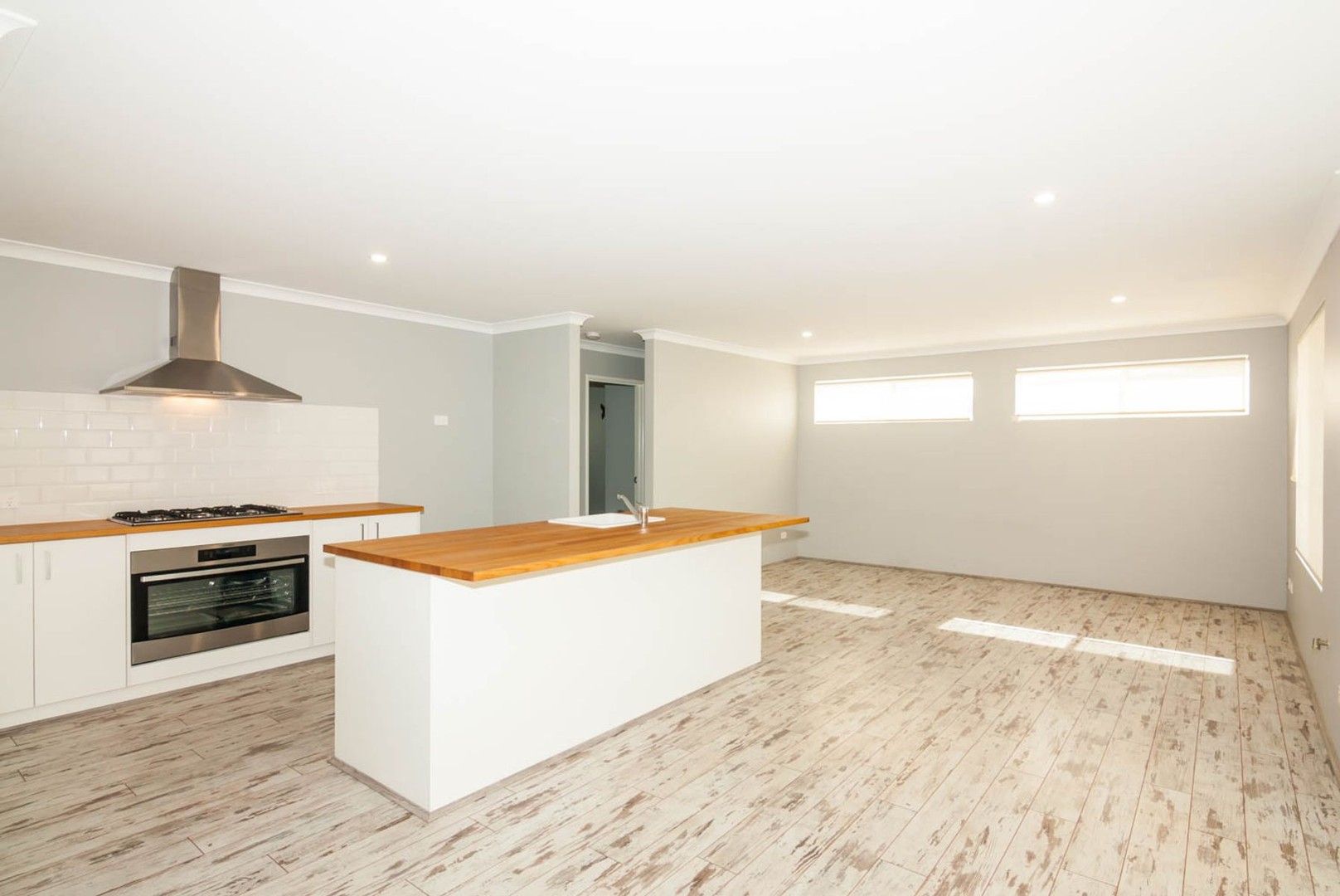 3 bedrooms House in 196A Duke Street SCARBOROUGH WA, 6019