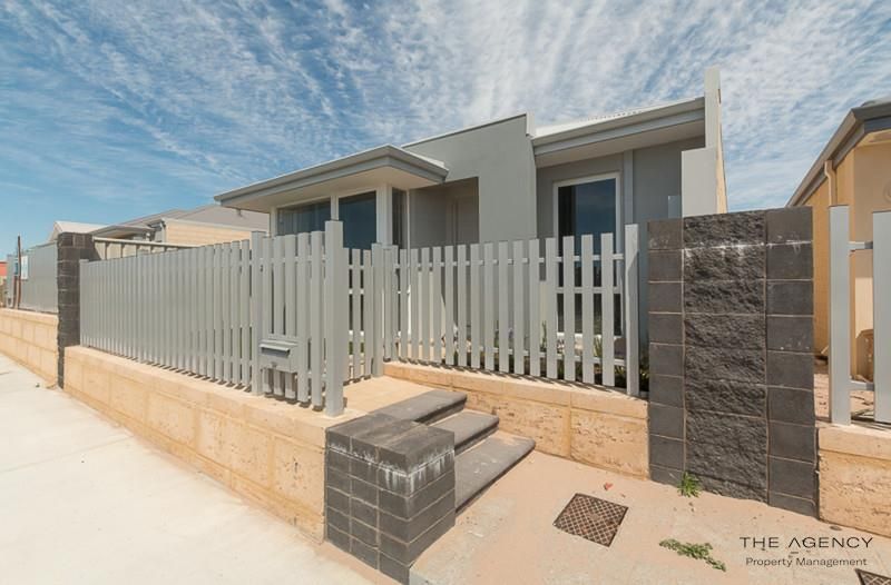 3 bedrooms House in 39 Winderie Road GOLDEN BAY WA, 6174