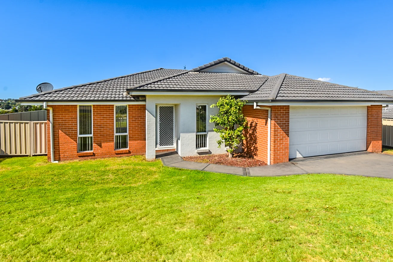 36 Honeyman Drive, Orange NSW 2800