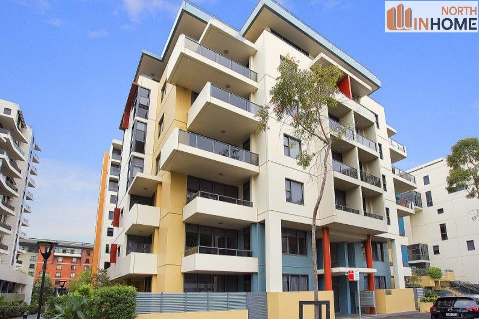 2 bedrooms Apartment / Unit / Flat in 835/28 Danks Street WATERLOO NSW, 2017
