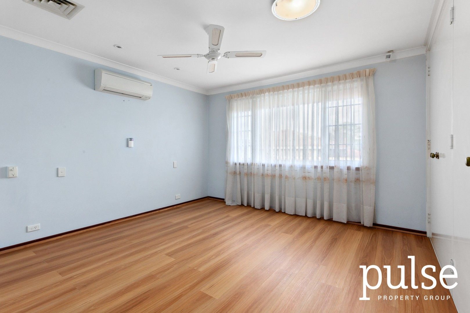 4 bedrooms House in 10 Beryl Avenue SHELLEY WA, 6148