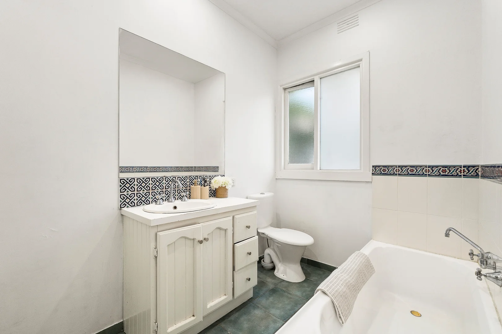 4 School Street, Blackburn South VIC 3130 | Domain