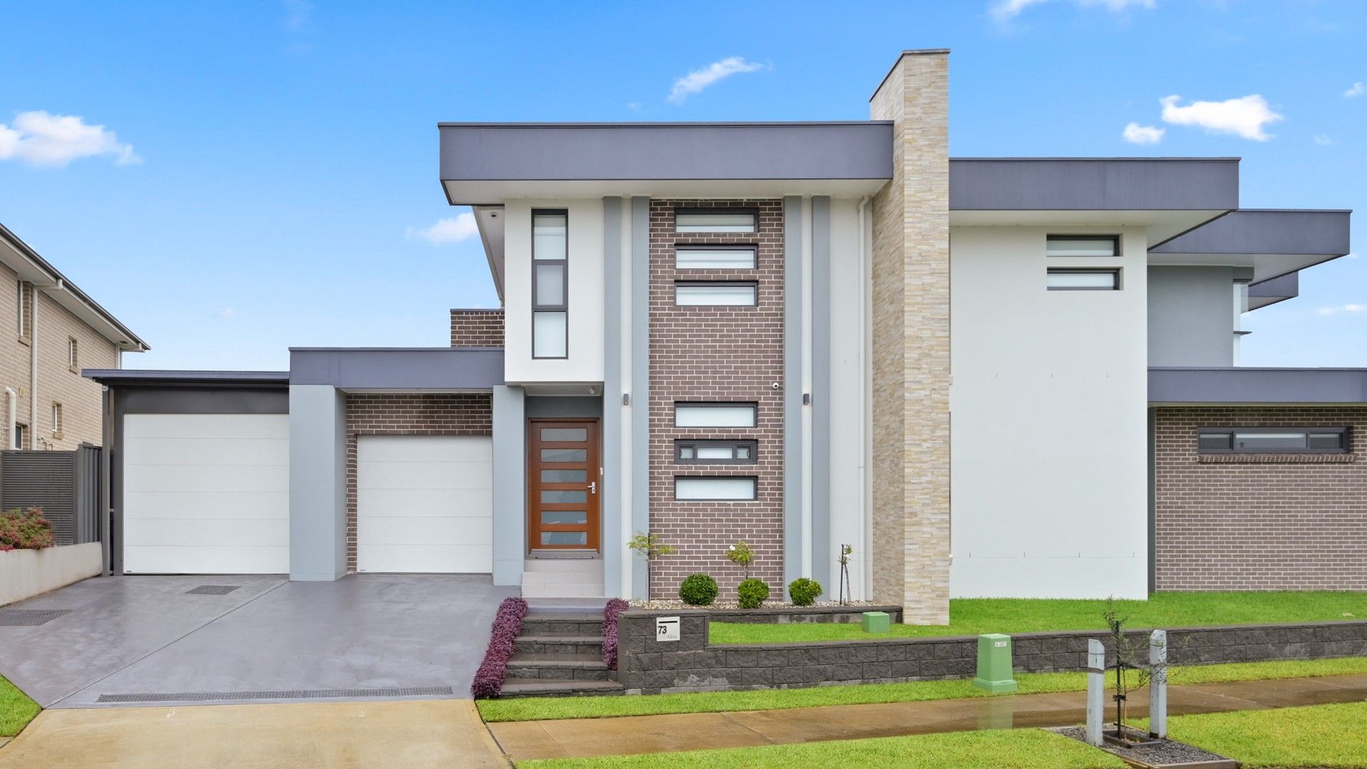 4 bedrooms House in 73 Radisich Loop ORAN PARK NSW, 2570
