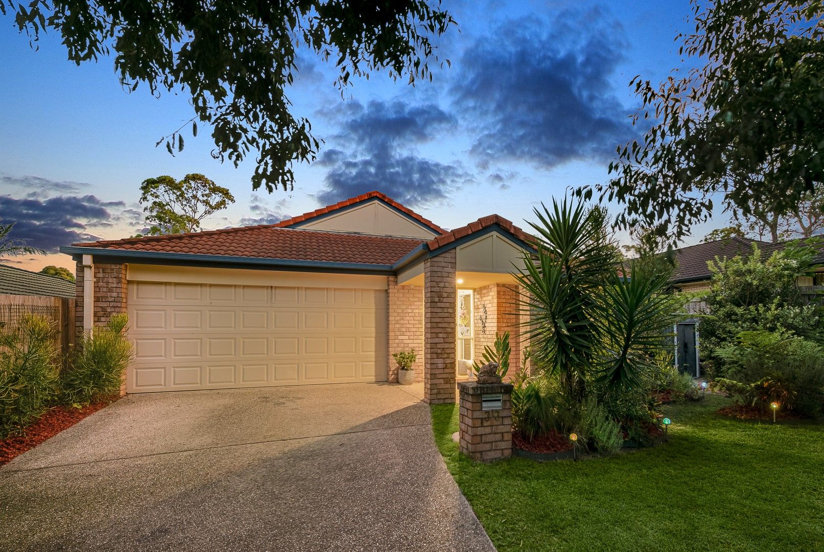 33 Starr Street, Forest Lake QLD 4078 Domain