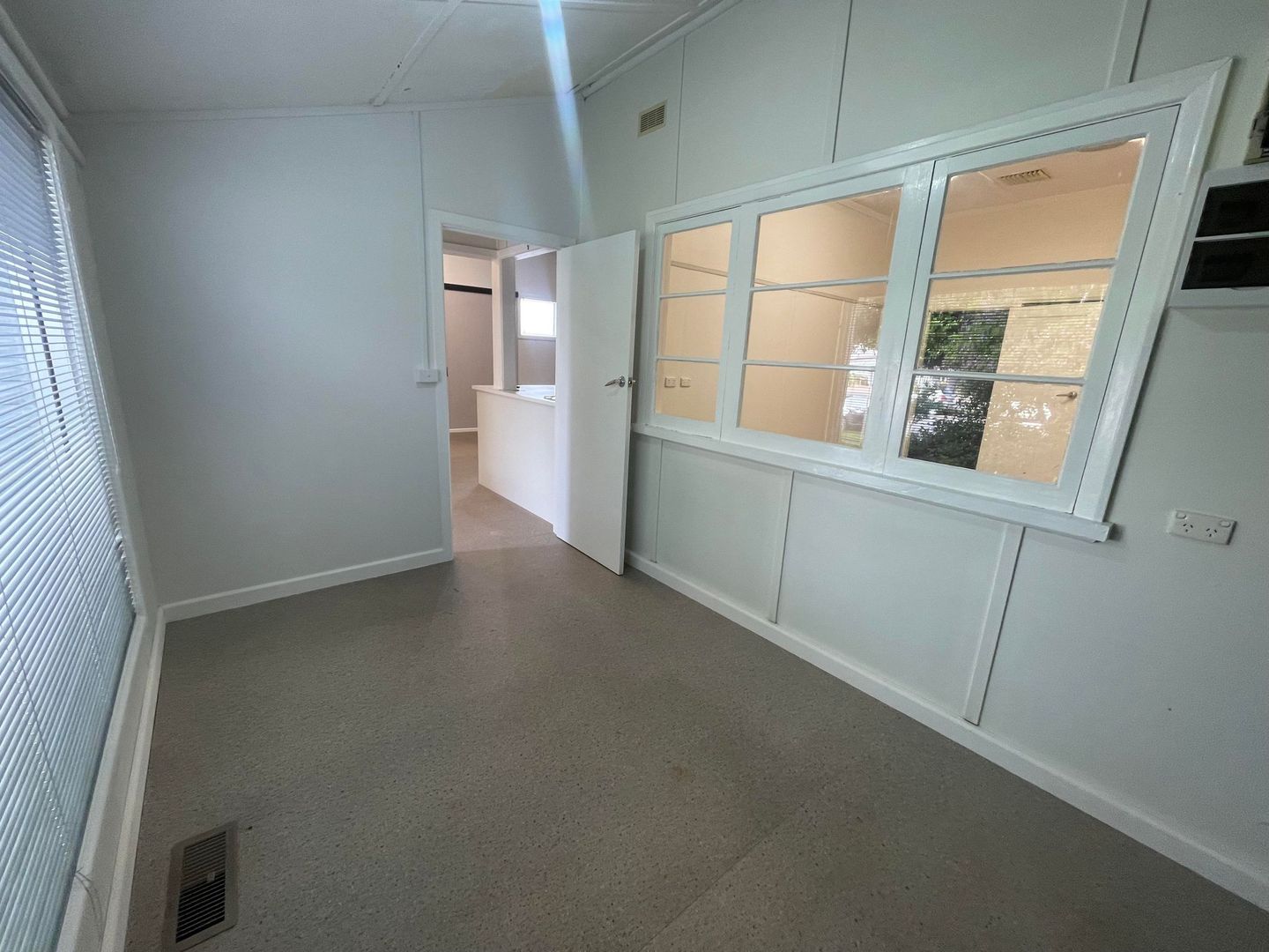 4/16 Main Avenue, Yanco NSW 2703 House For Rent 380 Domain