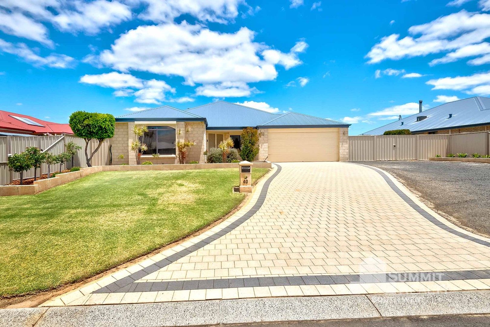 4 bedrooms House in 40 Grandite Fairway AUSTRALIND WA, 6233