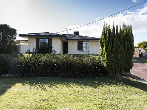 12 Mangles Street, Warnbro WA 6169