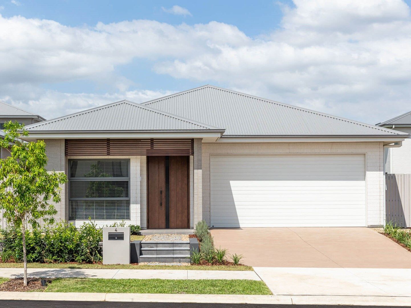 4 Karina Place, Gledswood Hills NSW 2557, Image 0