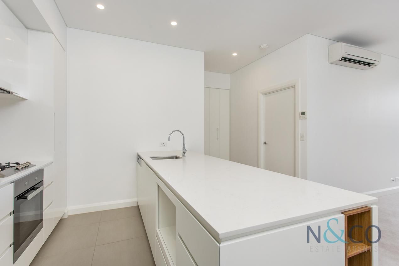 110/58 Peninsula Drive, Breakfast Point NSW 2137, Image 2