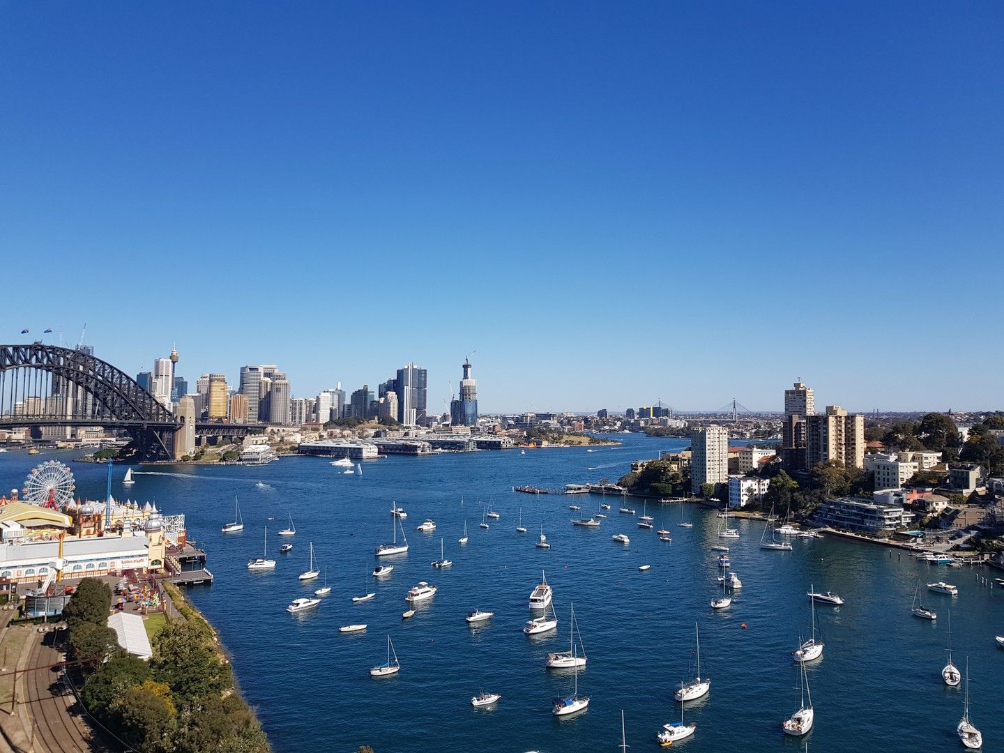 3 bedrooms Apartment / Unit / Flat in APT/55 Lavender Street MILSONS POINT NSW, 2061