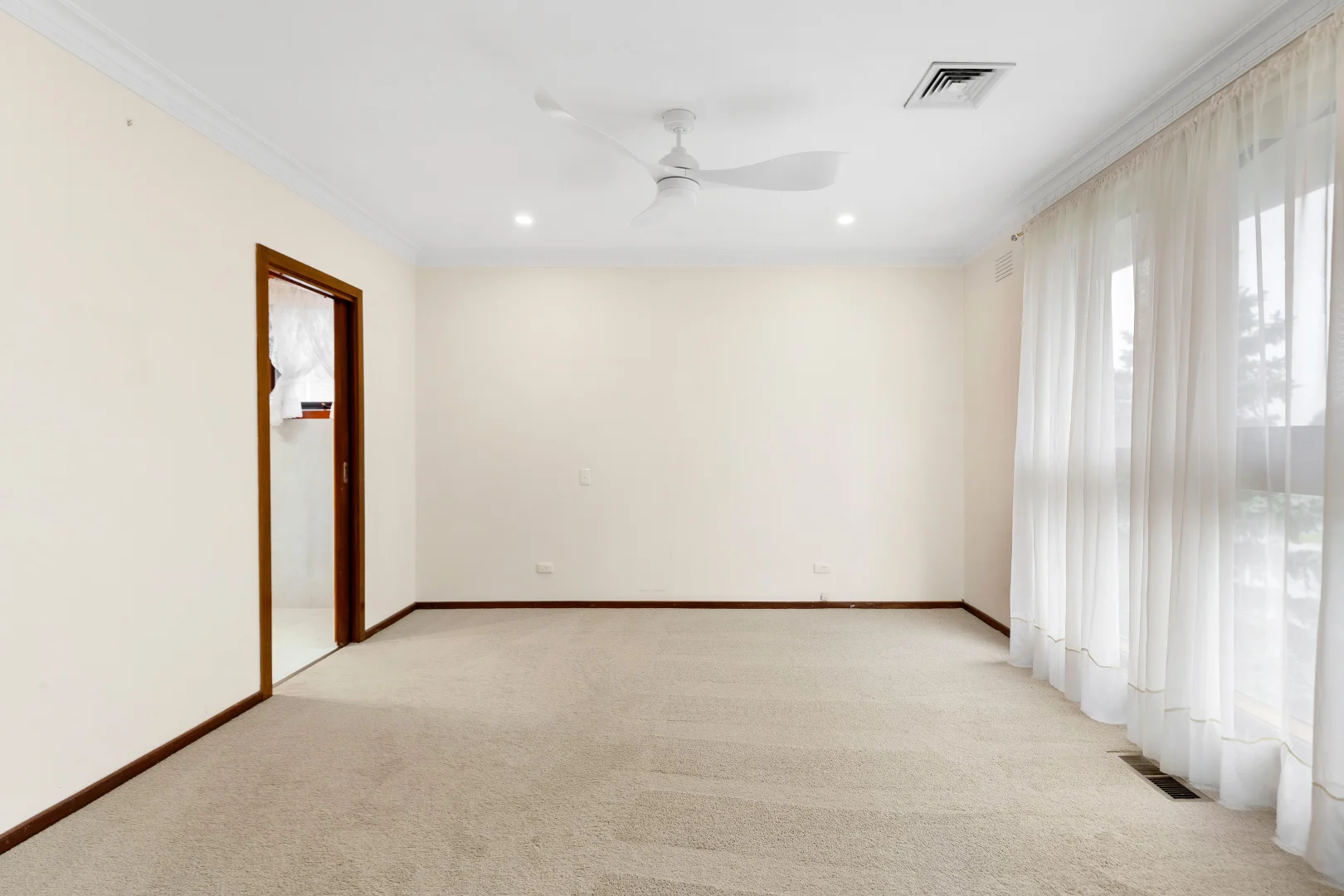 Additional image 7 of 25 Leawarra Crescent, Doncaster East VIC 3109