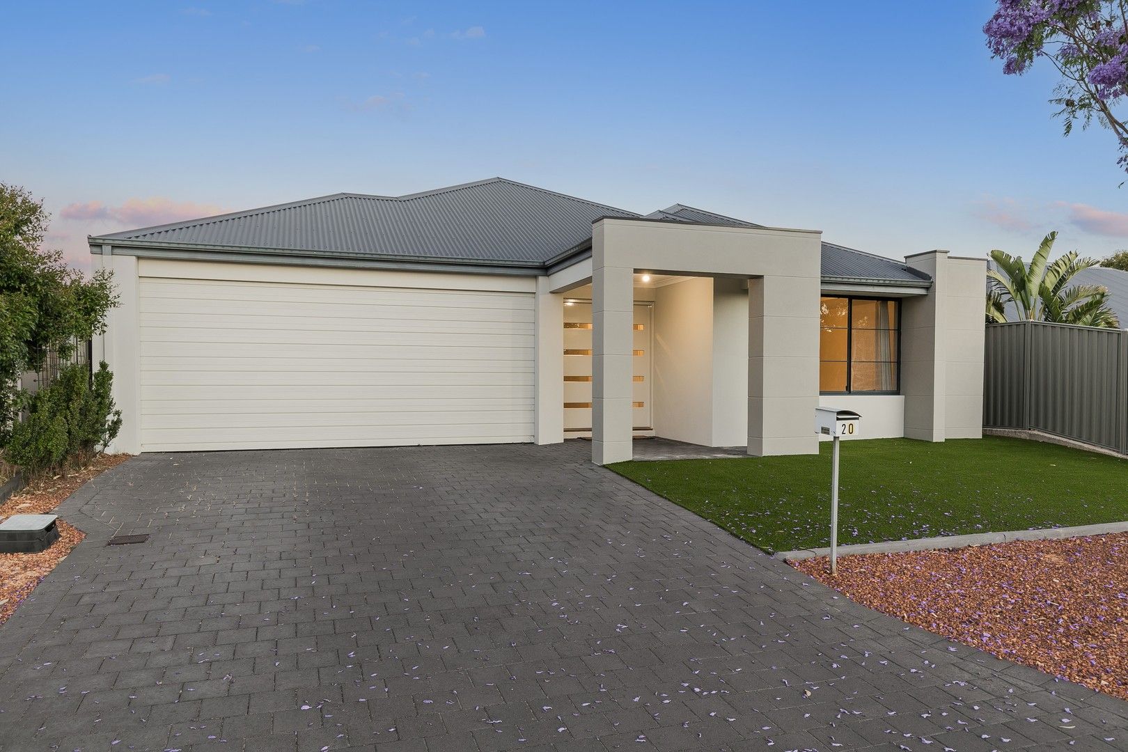 4 bedrooms House in 20 Daimpre Way BYFORD WA, 6122