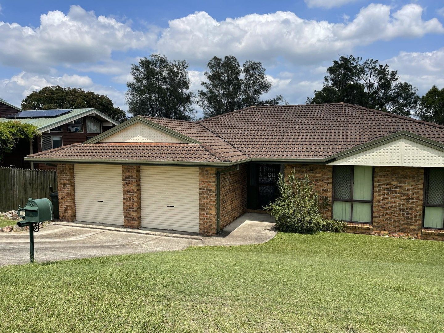 3 bedrooms House in 22 Edinburgh Drive BETHANIA QLD, 4205