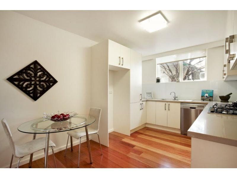3 bedrooms Apartment / Unit / Flat in 7/41 Chapel Street ST KILDA VIC, 3182