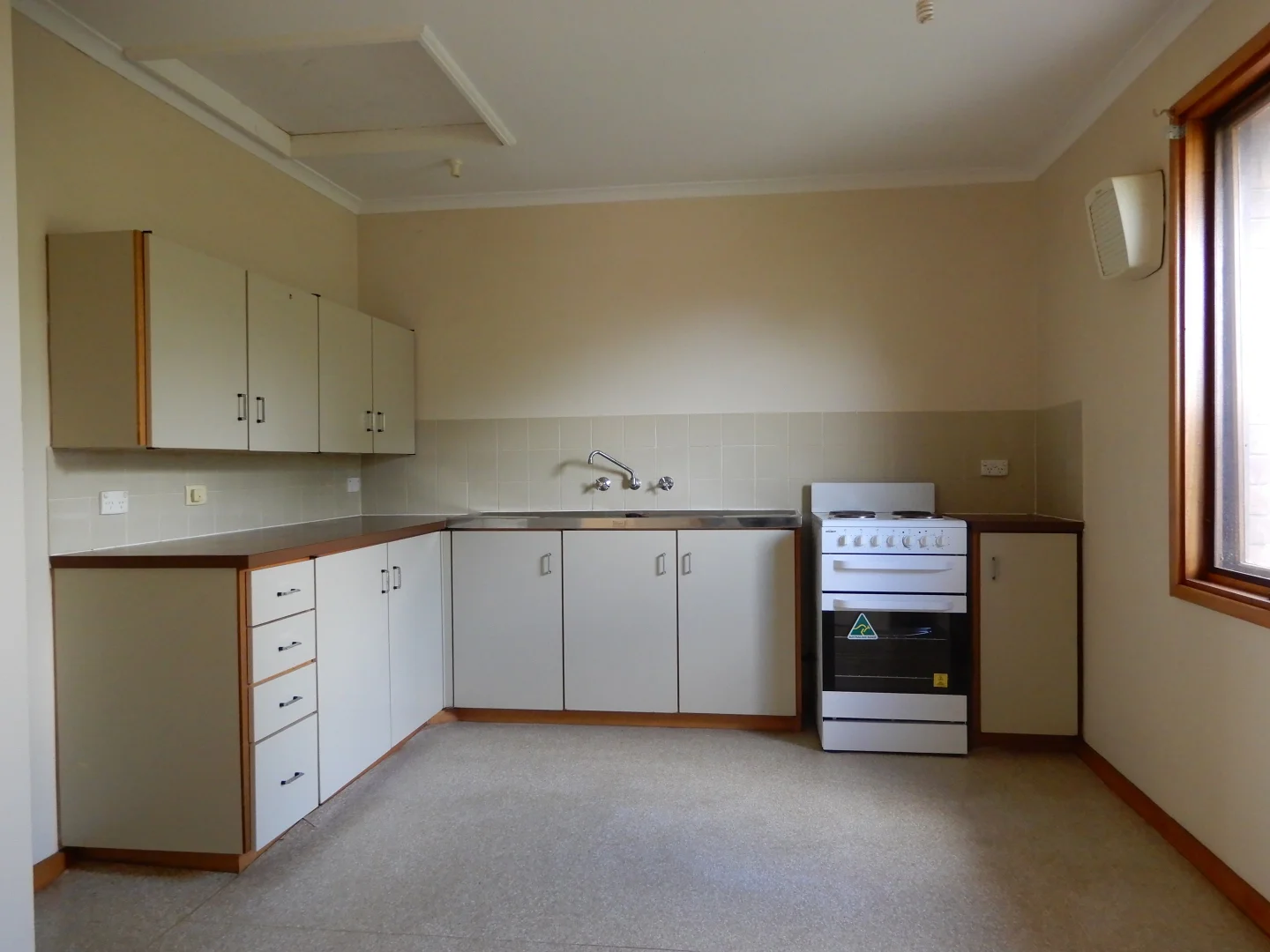 Additional image 5 of Unit 10/2 Dahlmyra Avenue, Hamley Bridge SA 5401