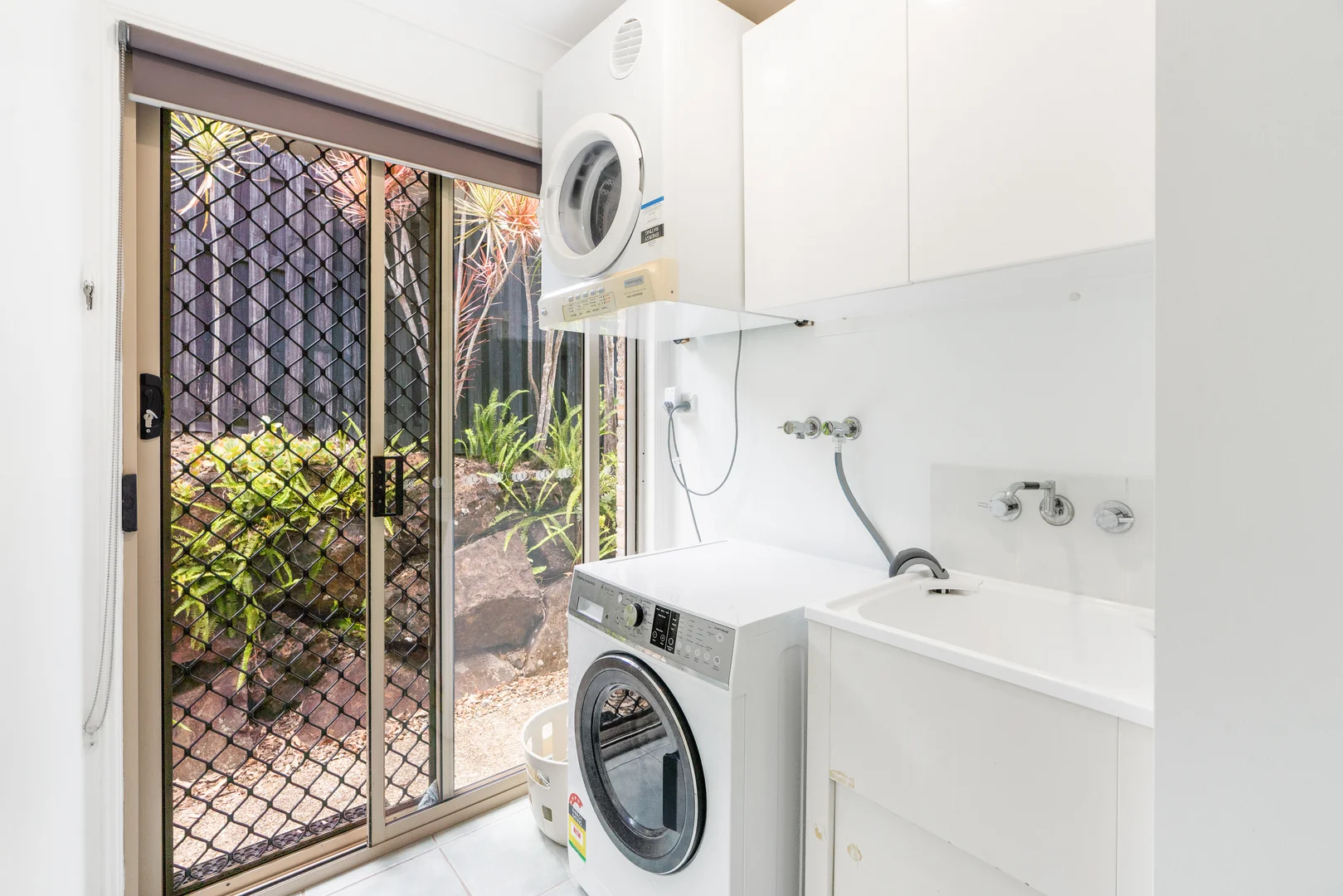 Additional image 21 of 29 Hibertia Avenue, Elanora QLD 4221